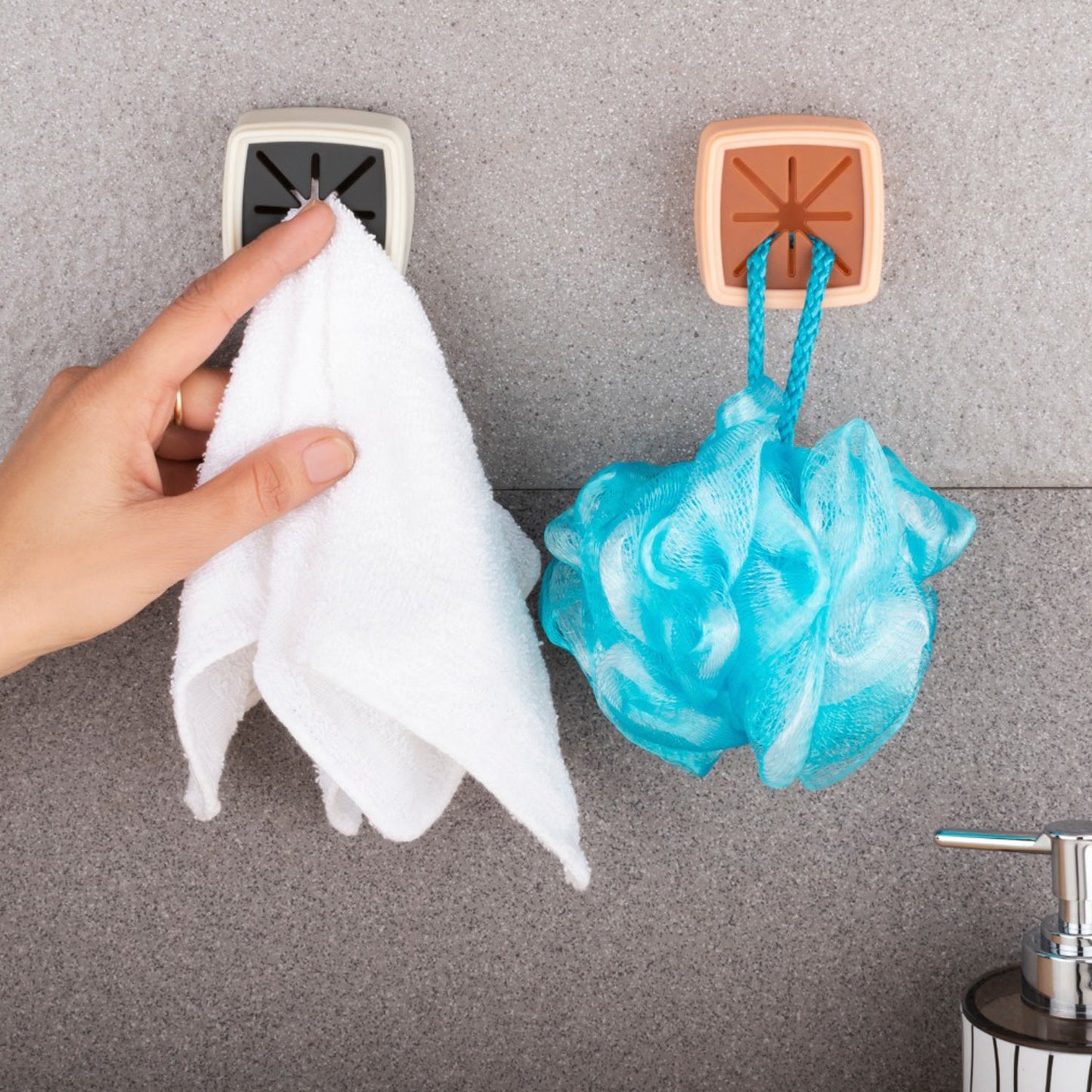 4 Pc Towel Holder for Easy Take-in And Take-out Purposes.